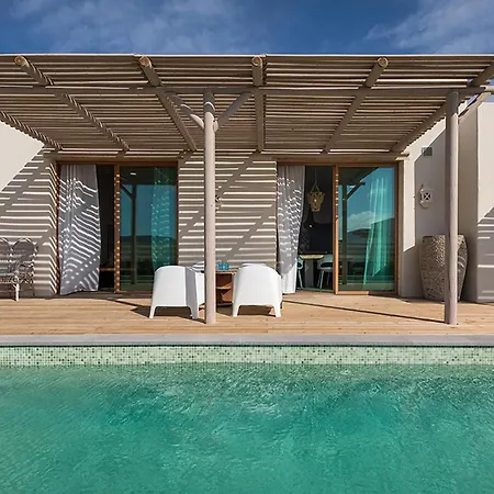 Villa In Take A Swim In Our 15m Long Pool