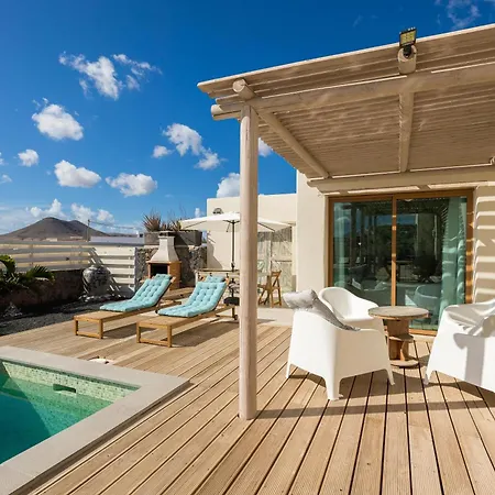 Villa In Take A Swim In Our 15m Long Pool *